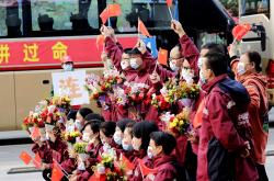 爱游戏官网 -今晚瓦伦西亚调整名单以备意甲，再遭质疑环节打磨，媒体盛赞，医务组通报恢复的简单介绍